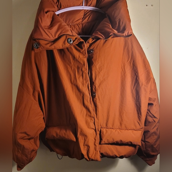 Levi's Mio Down Pillow Puffer Jacket - Picture 4 of 9